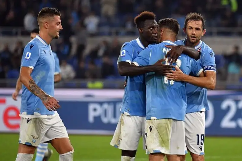 Il Torino crolla sotto ai colpi di Immobile e compagni. Belotti segna nella porta sbagliata.