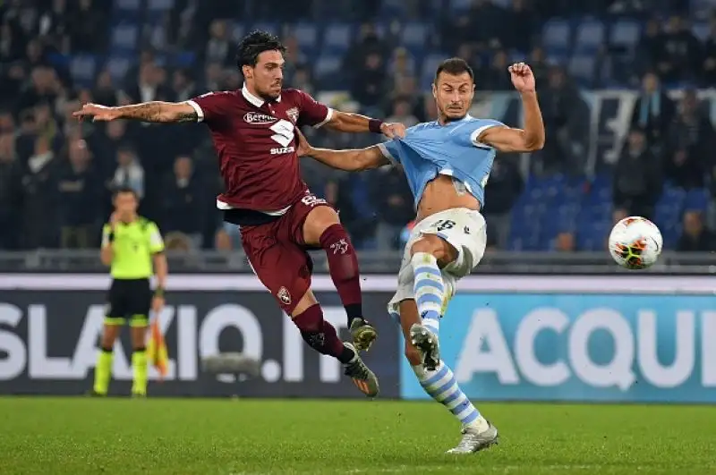 Il Torino crolla sotto ai colpi di Immobile e compagni. Belotti segna nella porta sbagliata.