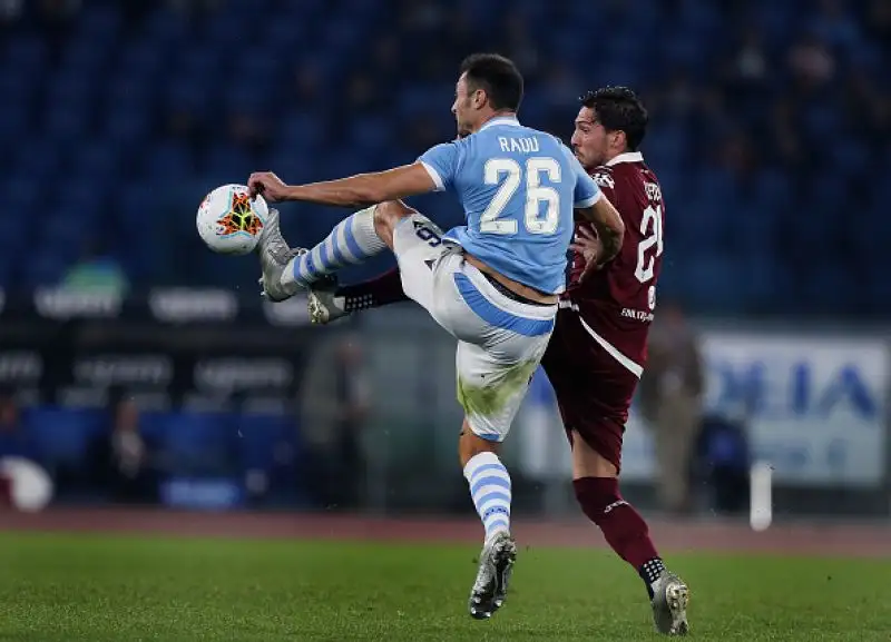 Il Torino crolla sotto ai colpi di Immobile e compagni. Belotti segna nella porta sbagliata.