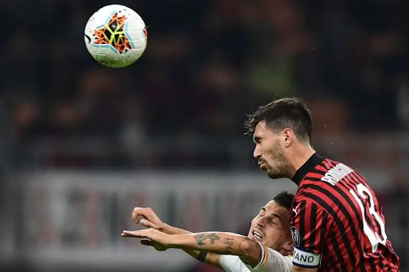 Milan, non basta Piatek: subito una delusione per Pioli. I rossoneri pareggiano per 2-2 con il Lecce in casa.