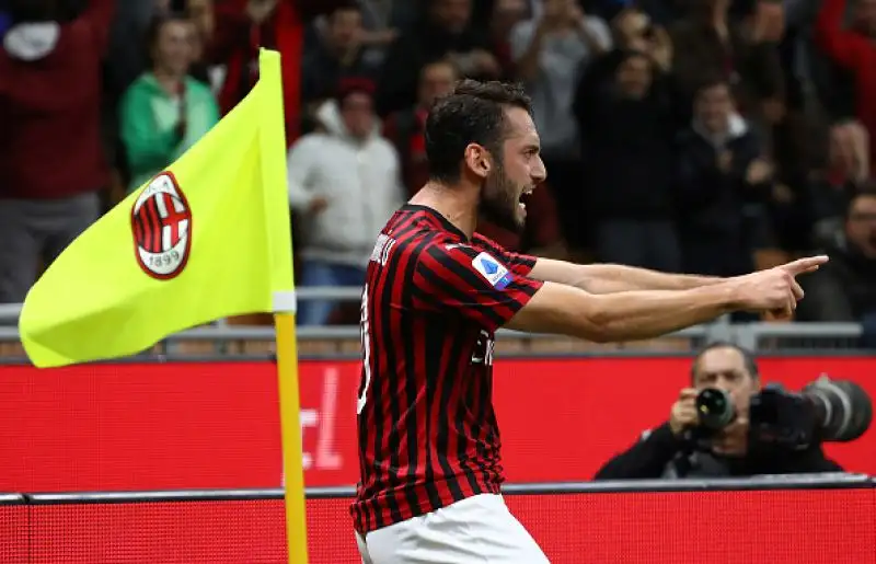 Milan, non basta Piatek: subito una delusione per Pioli. I rossoneri pareggiano per 2-2 con il Lecce in casa.