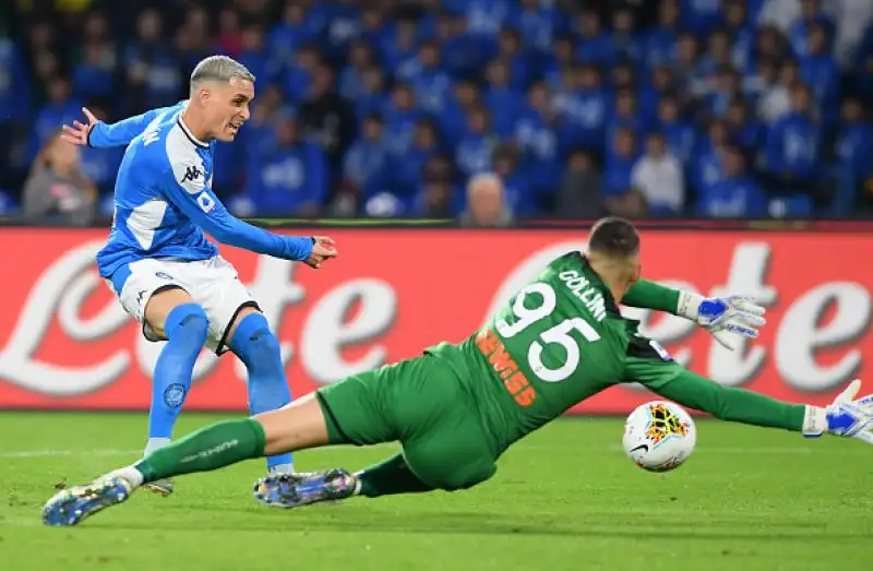 Napoli bloccato dall'Atalanta: Ancelotti furioso con il Var. La sfida del San Paolo termina 2-2 tra le polemiche.
