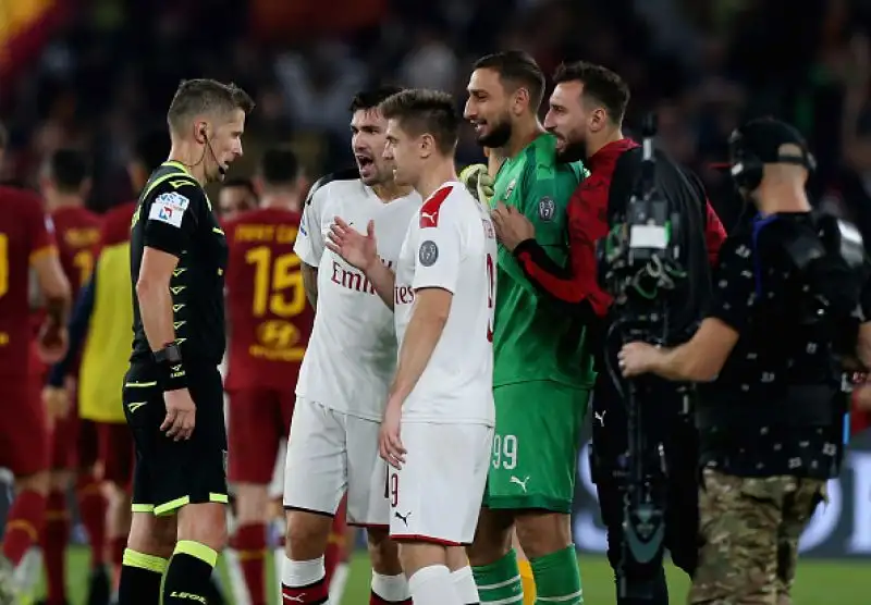 Di Dzeko e Zaniolo le reti giallorosse, Hernandez l'autore del momentaneo pareggio dei meneghini.
