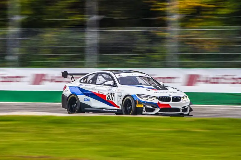 Bolidi in pista per l'Aci Racing Weekend.