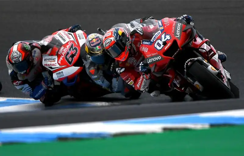 Alle spalle dello spagnolo Crutchlow e l'australiano Jack Miller. Quarto Bagnaia, sesto Iannone e ottavo Valentino Rossi alle spalle di Dovizioso.