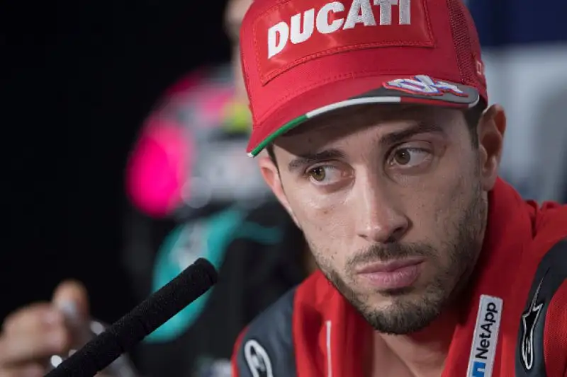 E’ stato Quartararo il più veloce nel pomeriggio del venerdì in Thailandia. Morbidelli terzo, Valentino Rossi nella top five.