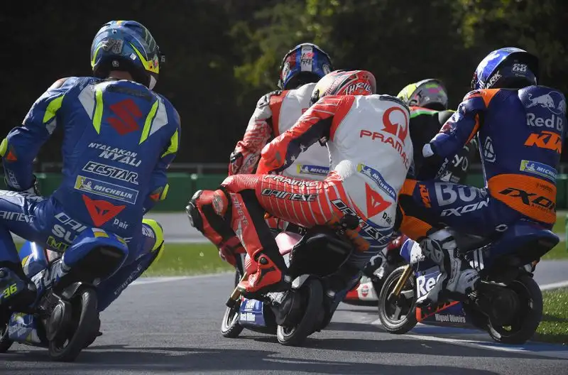 Un simpatico fuori programma ha aperto il fine settimana di Motegi.
