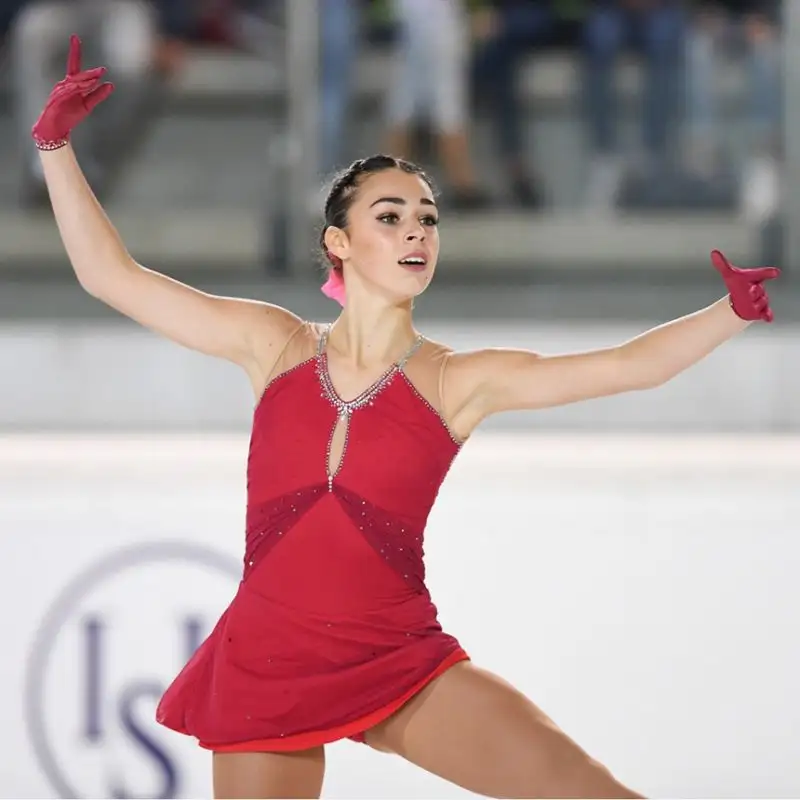 Il 30 novembre del 2019 sarà sul ghiaccio con il meglio del pattinaggio mondiale in occasione del Golden Skate Awards all'Allianz Cloud di Milano.