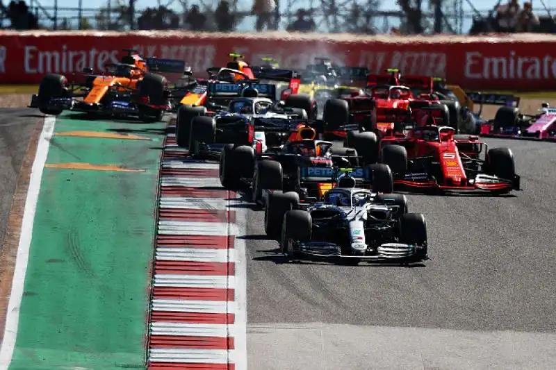F1: Hamilton campione, Bottas vince ad Austin. Ferrari male. Leclerc quarto, Vettel ritirato: weekend da dimenticare per Maranello.