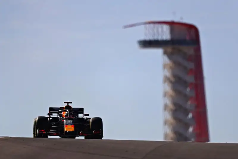 F1: Hamilton campione, Bottas vince ad Austin. Ferrari male. Leclerc quarto, Vettel ritirato: weekend da dimenticare per Maranello.