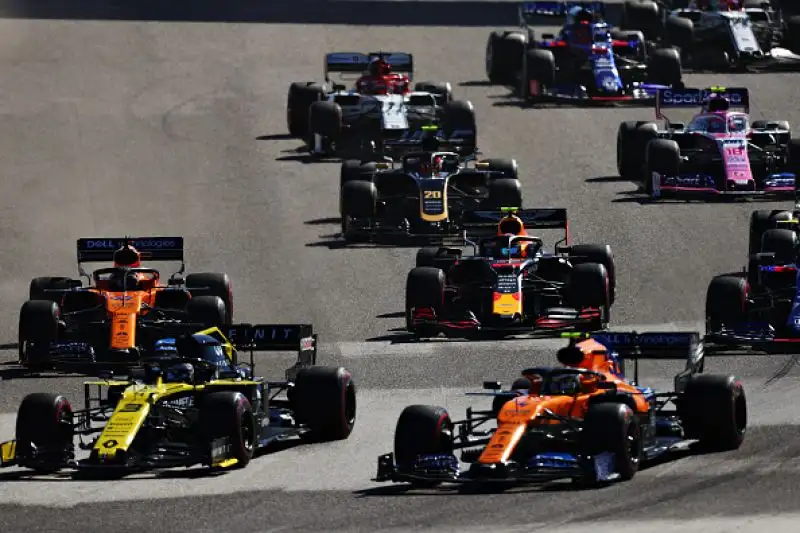 F1: Hamilton campione, Bottas vince ad Austin. Ferrari male. Leclerc quarto, Vettel ritirato: weekend da dimenticare per Maranello.