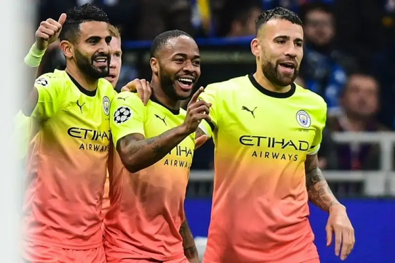 L'Atalanta sfiora l'impresa: frenato il City. La squadra di Gasperini conquista il suo primo storico punto nella competizione continentale.