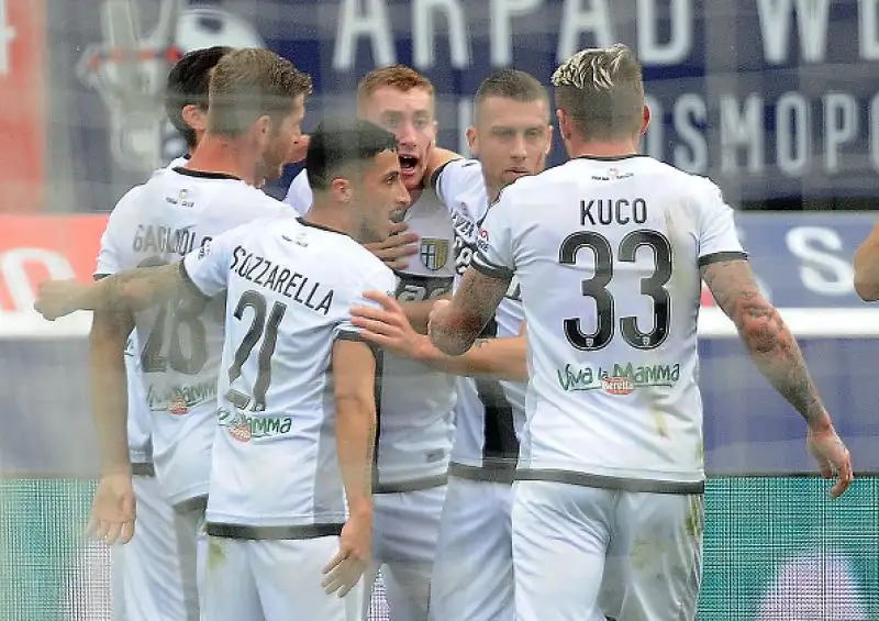 Il derby emiliano termina 2-2. La squadra di D'Aversa, inizialmente in vantaggio con Kulusevski, viene raggiunta nei minuti di recupero da Dzemaili.