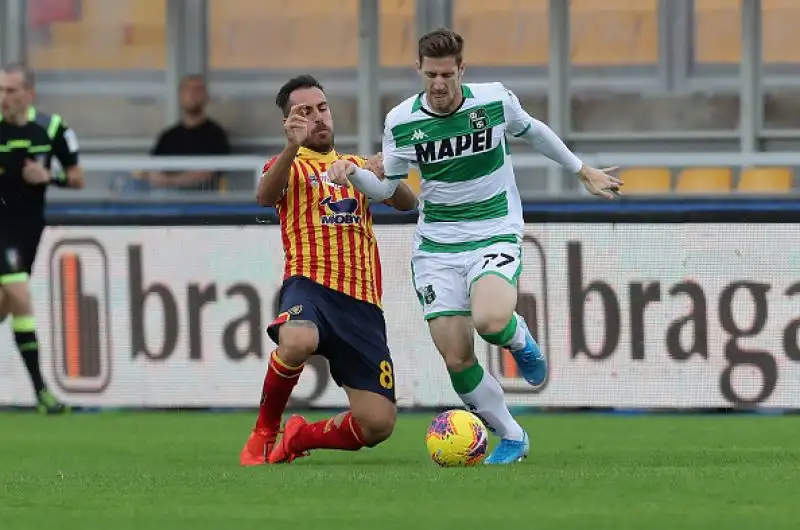 Lecce e Sassuolo pareggiano per 2-2 lo scontro salvezza al Via del Mare.