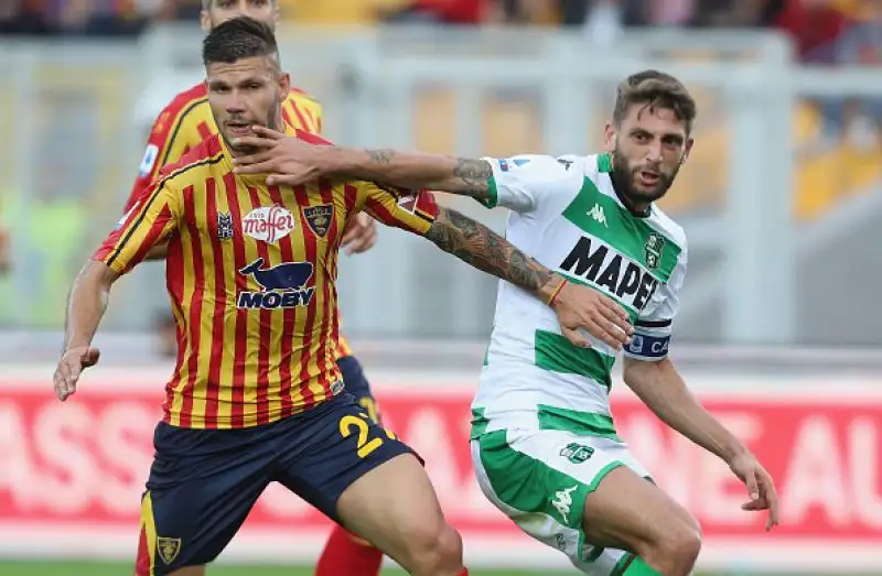 Lecce e Sassuolo pareggiano per 2-2 lo scontro salvezza al Via del Mare.