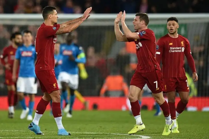 Al vantaggio partenopeo del solito Mertens ha risposto  Lovren per la squadra di Klopp.