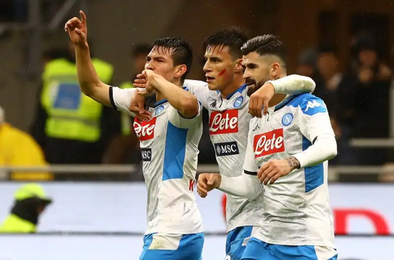 Milan e Napoli sempre in crisi: nulla di fatto a San Siro. Rossoneri e partenopei pareggiano per 1-1: a Lozano risponde Bonaventura.