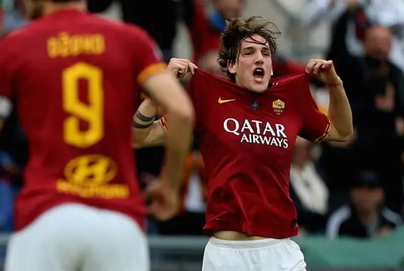 Il solito Zaniolo e Veretout aprono la crisi del Napoli. Due punti nelle ultime tre gare per i partenopei che vengono piegati dalla Roma.