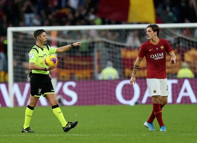 Il solito Zaniolo e Veretout aprono la crisi del Napoli. Due punti nelle ultime tre gare per i partenopei che vengono piegati dalla Roma.