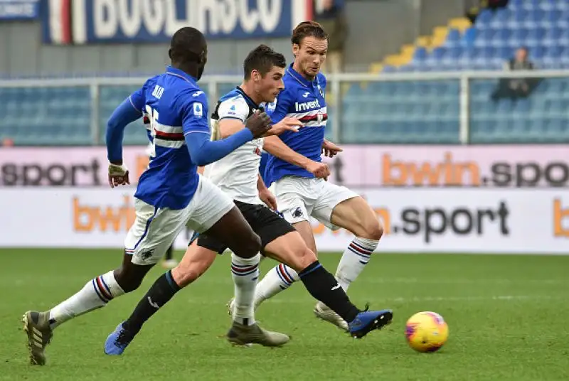 La squadra di Gasperini ora è quinta a 22 punti, la Samp è terzultima a 9.