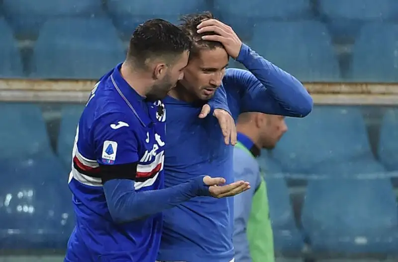 Ramirez di rigore, la Samp continua la risalita. I blucerchiati battono in rimonta l'Udinese per 2-1: decide un rigore dell'uruguaiano. Friulani in dieci per quasi tutto il secondo tempo.