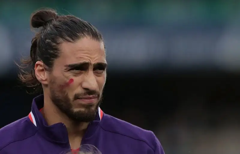 Il Verona vola e mette la freccia con Di Carmine. Vittoria e sorpasso sulla Fiorentina per la squadra di Juric.