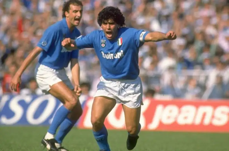 Diego Armando Maradona: Quando giocava il ‘Pibe’ il Pallone d’oro era riservato a calciatori europei: l’unica spiegazione è questa