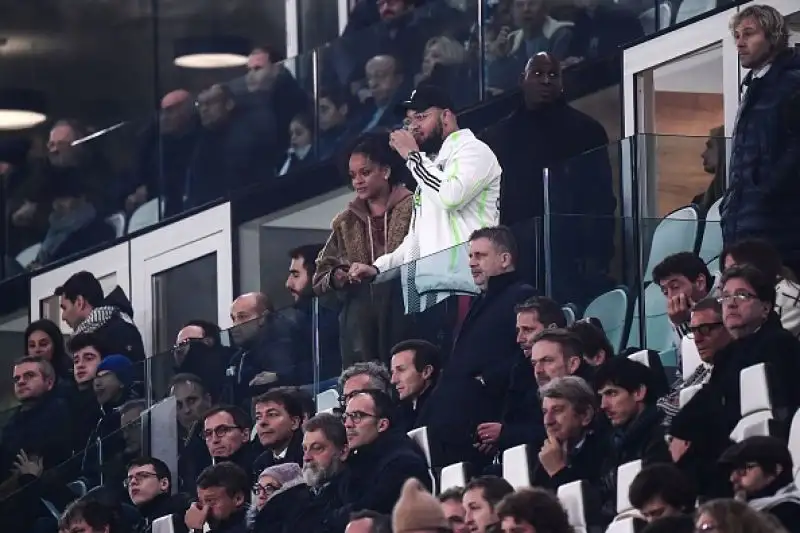 Le foto della affascinante cantante e modella, in tribuna per Juventus-Atletico Madrid.