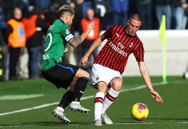 L'Atalanta strapazza il Milan nella partita di mezzogiorno della diciassettesima giornata di serie A. Sarà un Natale amarissimo per gli uomini di Pioli, umiliati per 5-0  da una Dea scatenata