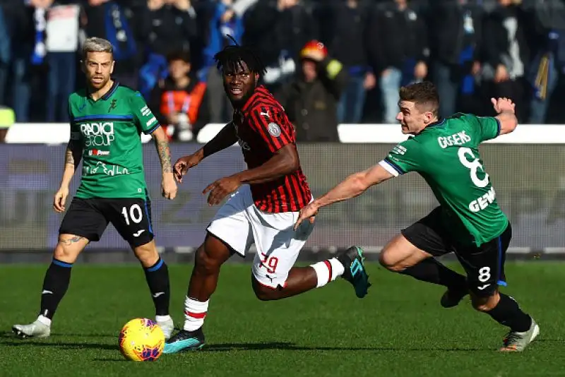 L'Atalanta strapazza il Milan nella partita di mezzogiorno della diciassettesima giornata di serie A. Sarà un Natale amarissimo per gli uomini di Pioli, umiliati per 5-0  da una Dea scatenata