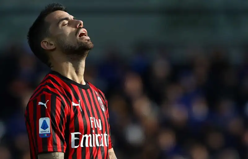 L'Atalanta strapazza il Milan nella partita di mezzogiorno della diciassettesima giornata di serie A. Sarà un Natale amarissimo per gli uomini di Pioli, umiliati per 5-0  da una Dea scatenata
