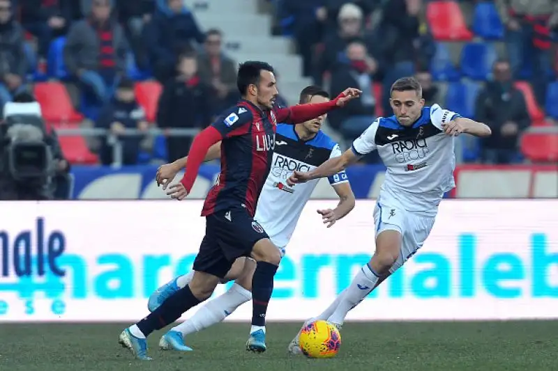 Palacio e Poli in gol per i felsinei, di Malinovski il gol per gli ospiti.