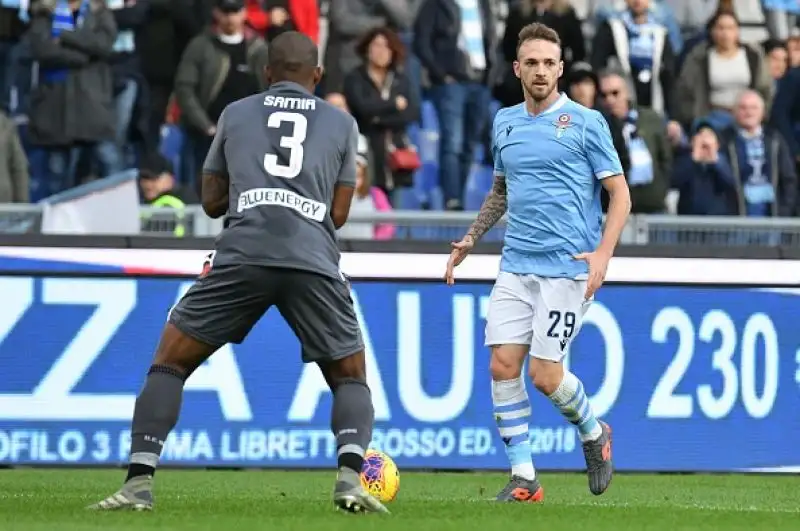 Per i biancocelesti doppietta di Ciro Immobile, che ha segnato 17 reti in 14 partite, e gol di Luis Alberto.