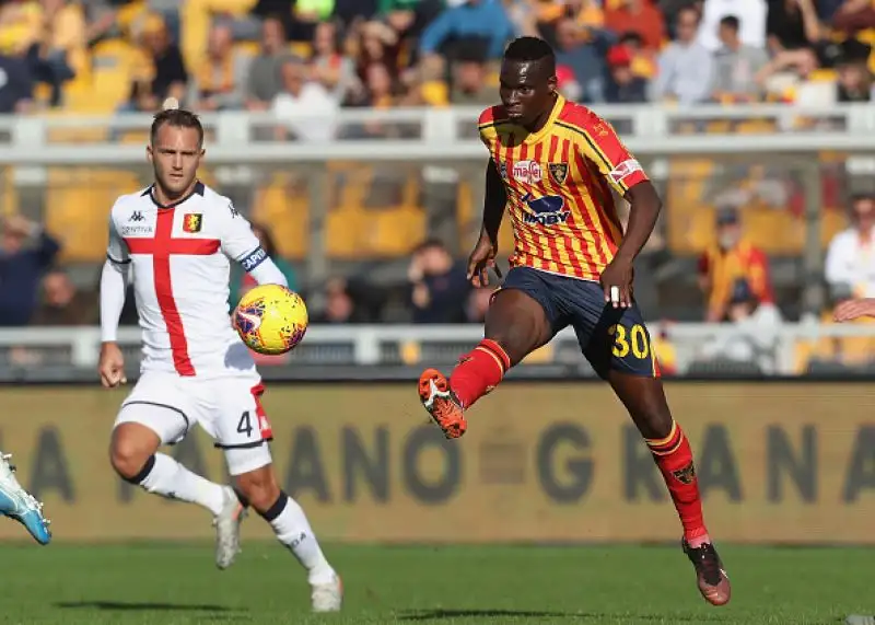 Avanti con Pandev e Criscito, il Genoa viene riacciuffato nella ripresa dal Lecce, in gol con Falco e Tabanelli. I liguri chiudono in nove per le espulsioni di Agudelo e Pandev.