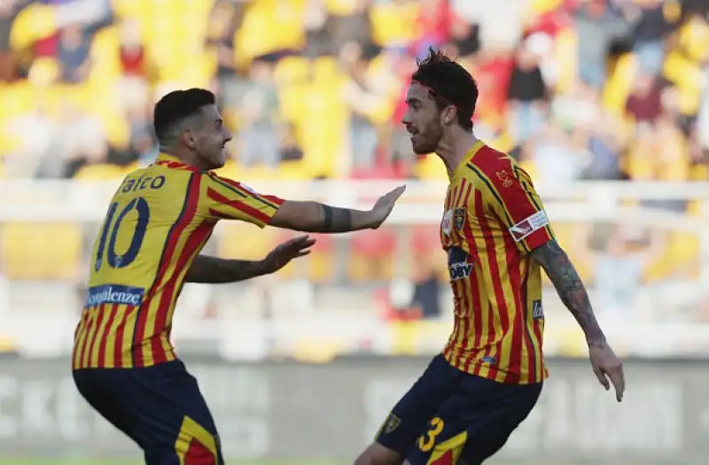 Avanti con Pandev e Criscito, il Genoa viene riacciuffato nella ripresa dal Lecce, in gol con Falco e Tabanelli. I liguri chiudono in nove per le espulsioni di Agudelo e Pandev.