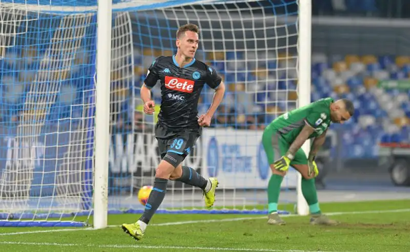 Parma in vantaggio con Kulusevski, pareggio di Milik e gol vittoria nel finale di Gervinho.