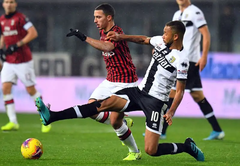 All'88' gioia rossonera grazie a Theo Hernandez in mischia: in classifica il Milan risale in undicesima posizione.