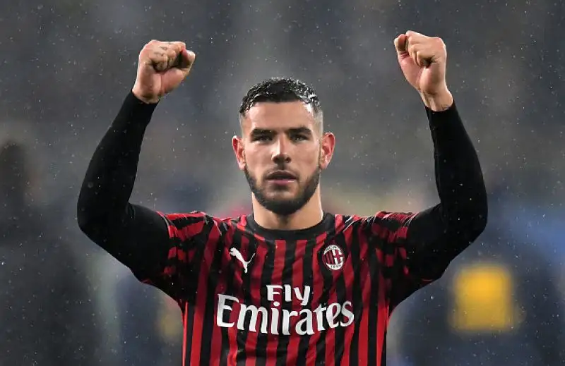 All'88' gioia rossonera grazie a Theo Hernandez in mischia: in classifica il Milan risale in undicesima posizione.