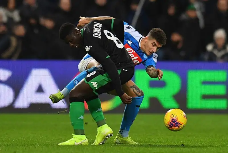 Napoli all'ultimo respiro: primi tre punti per Gattuso.
I partenopei superano il Sassuolo per 2-1 grazie alle reti di Allan ed Elmas.