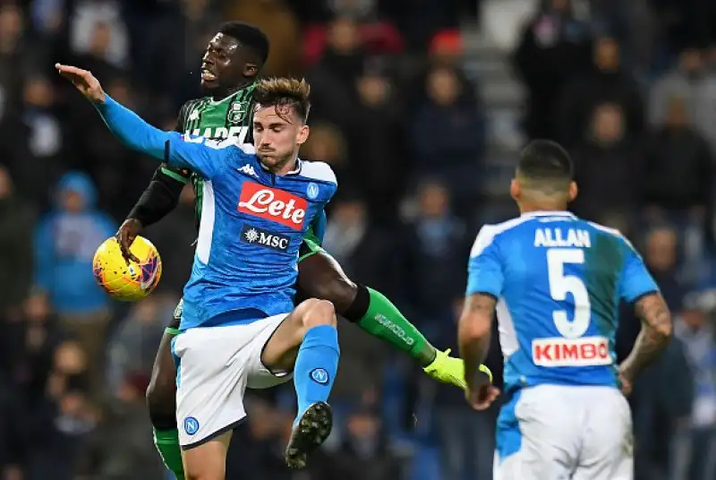 Napoli all'ultimo respiro: primi tre punti per Gattuso.
I partenopei superano il Sassuolo per 2-1 grazie alle reti di Allan ed Elmas.