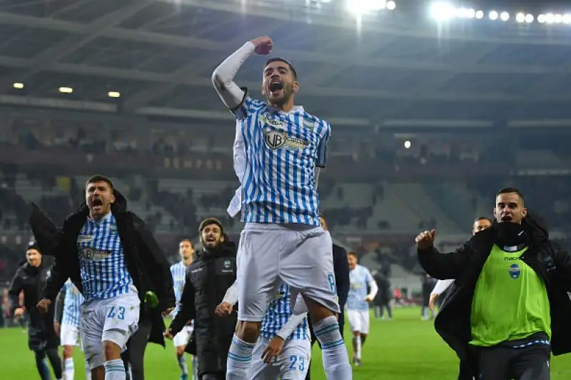 Dopo il vantaggio granata di Rincon la Spal ha operato il sorpasso con le reti di Strefrezza e Petagna.