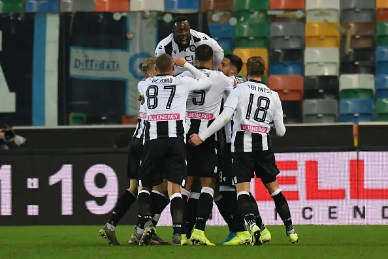 Altro passo falso del Napoli, a digiuno di vittorie da mesi: la squadra di Ancelotti non va oltre l'1-1 alla Dacia Arena contro l'Udinese.
