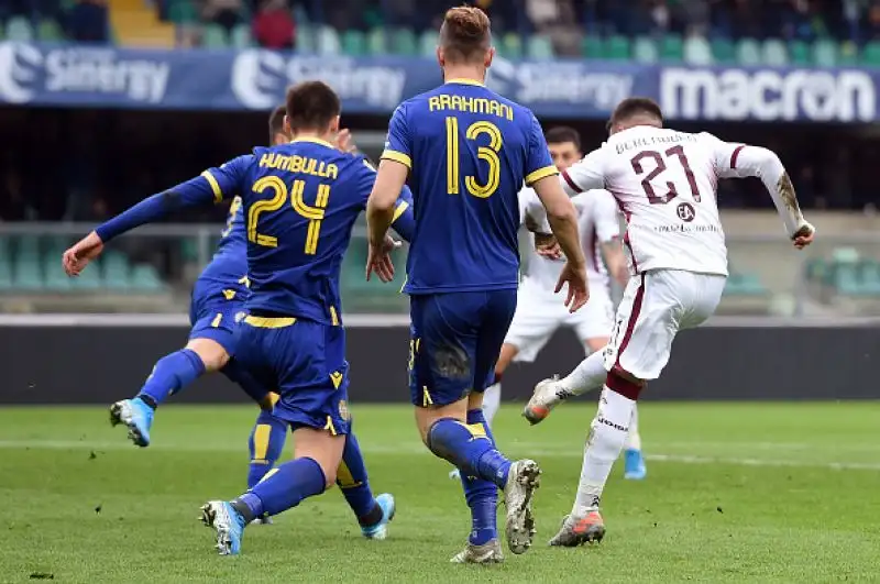 Toro avanti di tre gol con la doppietta di Ansaldi e il gol di Berenguer. Pazzini su rigore, Stepinski e Verre per gli scaligeri.