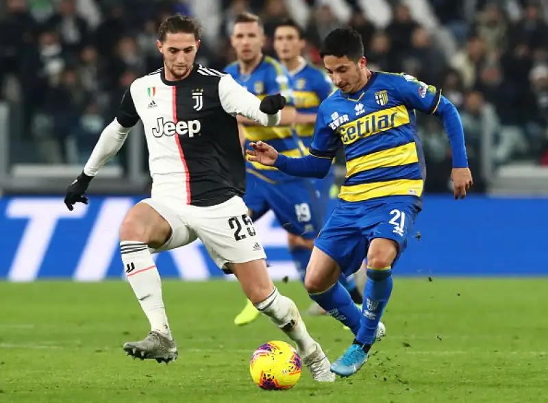 Doppietta di Cristiano Ronaldo per i bianconeri e rete Cornelius per gli ospiti.