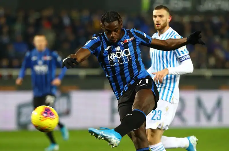 I padroni di casa sono andati in vantaggio con un bel gol di tacco di Ilicic ma sono stati prima raggiunti da una rete di Petagna e poi superati da un capolavoro di Valoti.