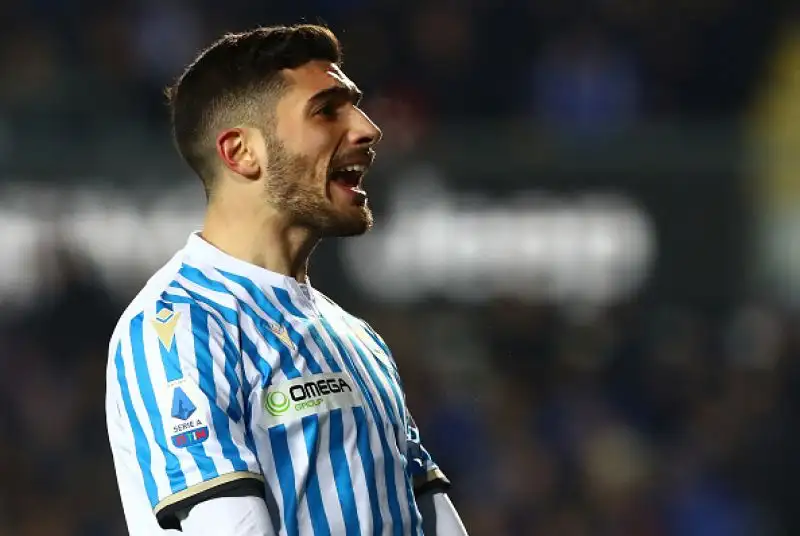 I padroni di casa sono andati in vantaggio con un bel gol di tacco di Ilicic ma sono stati prima raggiunti da una rete di Petagna e poi superati da un capolavoro di Valoti.