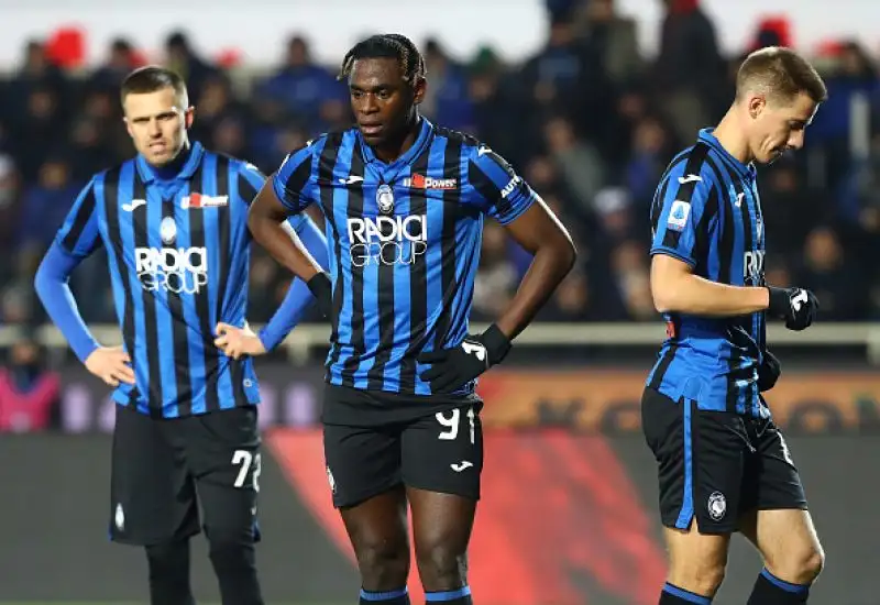 I padroni di casa sono andati in vantaggio con un bel gol di tacco di Ilicic ma sono stati prima raggiunti da una rete di Petagna e poi superati da un capolavoro di Valoti.