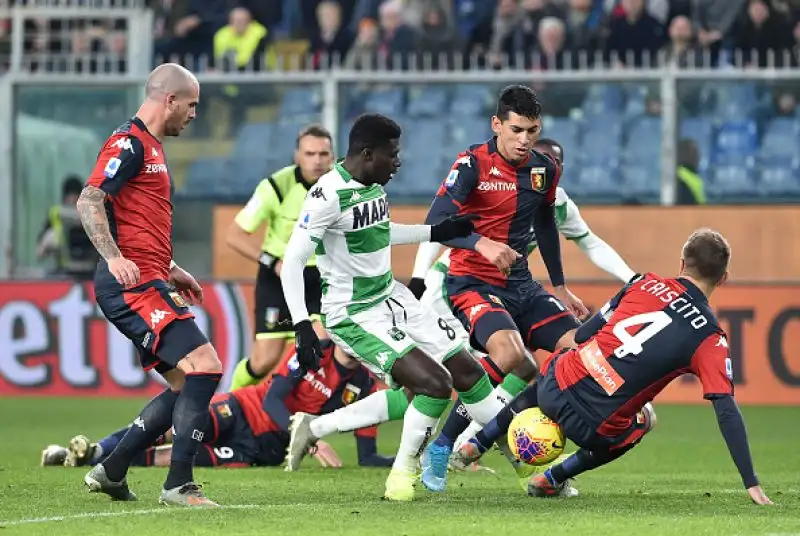 Nicola resuscita il Genoa: resa Sassuolo. Il terzo allenatore stagionale del Grifone debutta bene: i rossoblù vincono 2-1 e lasciano l'ultimo posto