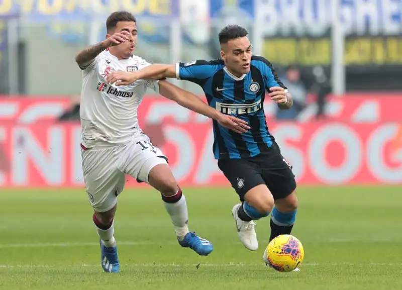 Nainggolan beffa Conte: l'Inter frena di nuovo
I nerazzurri pareggiano in casa contro il Cagliari.