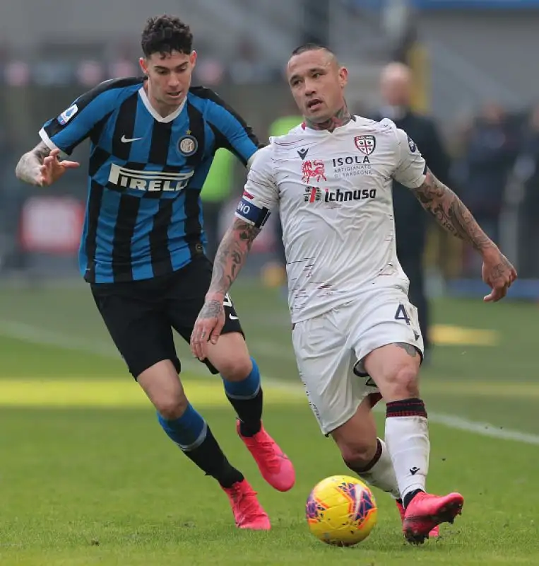 Nainggolan beffa Conte: l'Inter frena di nuovo
I nerazzurri pareggiano in casa contro il Cagliari.